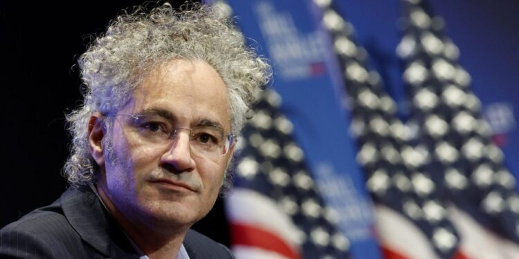 Palantir CEO Says AI Is Giving ‘Superpowers’ To America’s Blue-Collar Workforce (1)