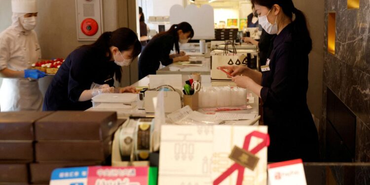 Six-Month Wage Slump In Japan Raises Alarms Over Inflation And Recovery