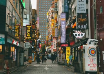 South Korea Tests 4.5-Day Workweek