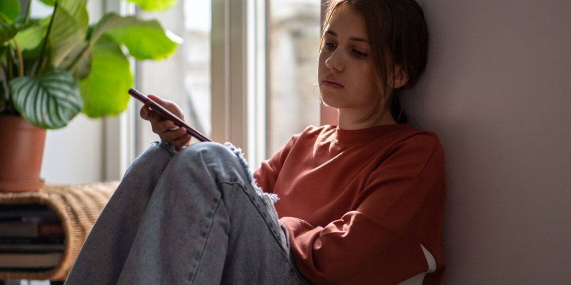 Surging Economic Anxiety Is Today’s Most Urgent Workplace Issue Employers Can’t Ignore Allwork.space