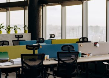 U.S. Office Vacancies Hit Record 20.7% Amid Remote Work Surge