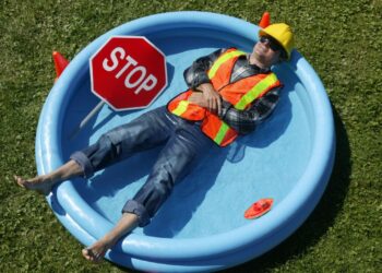 UN Sounds Alarm Extreme Heat Slashing Global Work Output, Endangering Lives