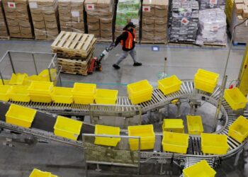 Amazon Investing $1 Billion To Lower Healthcare Costs, Raise Employee Pay