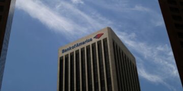 Bank Of America Delivers On 2021 Commitment, Raises U.S. Minimum Hourly Wage To $25