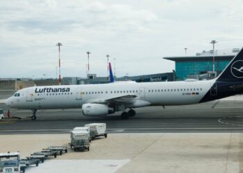 European Airline Lufthansa To Slash Thousands Of Jobs