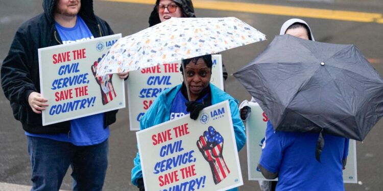 Historic Brain Drain Looms For U.S. Government As 154,000 Federal Workers Exit Agencies This Week