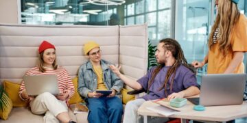 How To Bring Visitors Into Your Coworking Community
