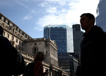 Job Vacancies Dip In U.K. As Businesses Grow Cautious About Future Hiring