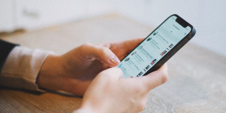 LinkedIn Adds Duolingo Language Scores To Help Candidates Impress Recruiters