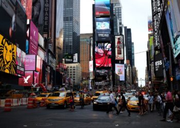 Manhattan Surges Past $5B In Office Sales While Vacancy Rates Top 20% In Most U.S. Cities