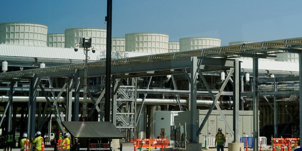 Microsoft Expands Wisconsin AI Hub With $4B Data Center, Adding Hundreds Of Skilled Jobs