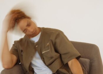 _Most U.S. Employees Hide Struggles At Work Amid Lack Of Psychological Safety, Survey Finds