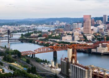 Portland Planning Fines To Push Landlords To Fill Empty Commercial Real Estate