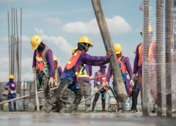 U.S. Labor Force Participation Climbs, But Inequality Still Holding Back Millions