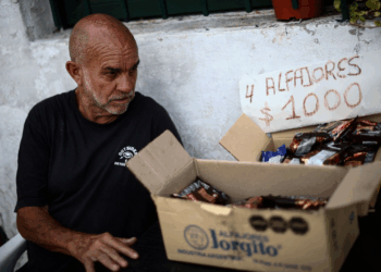 Argentina Pension Shortfalls Push Seniors Back Into Work, Protests
