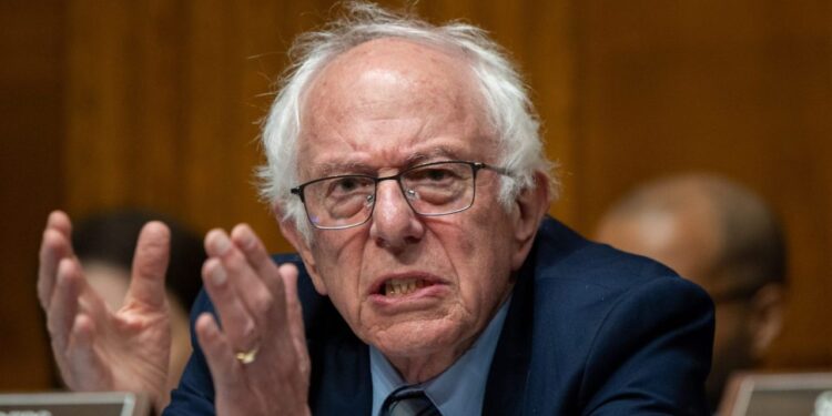 Bernie Sanders Warns AI Could Erase 100M Jobs and Pushes for Shorter U.S. Workweek