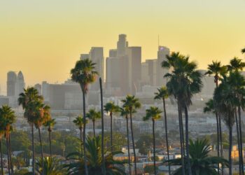 California Bans “Stay Or Pay” Contracts To Protect Workers