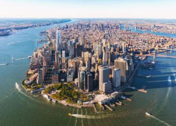 Foreign Investors Boost U.S. Office Spending Sixfold As Sector Reawakens