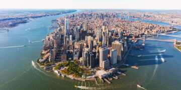 Foreign Investors Boost U.S. Office Spending Sixfold As Sector Reawakens