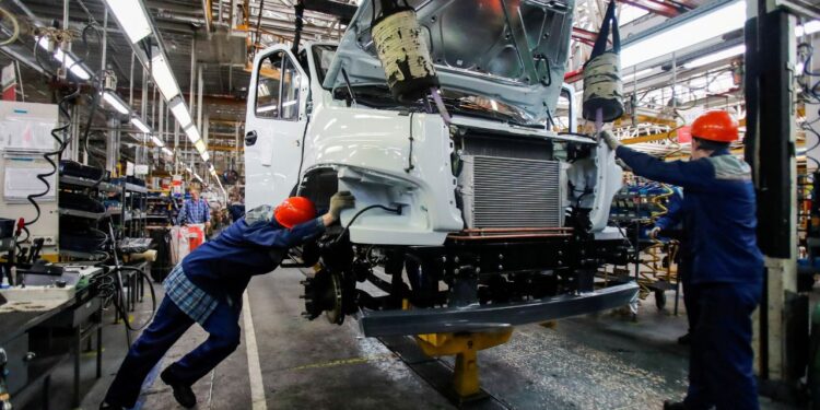 Furloughs, Shortened Weeks, And Wage Cuts Russia’s Workers Feel The Strain Of War Economy