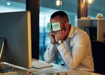 Millions Stuck In “Ghost Growth” Without Real Career Progress