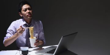 Skipping Lunch Is Costing Hangry Workers More Than Just A Meal (1)