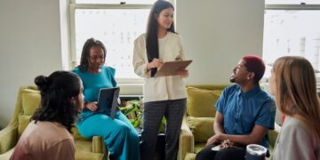 Speed Mentoring A Simple Strategy To Develop Future-Ready Leaders In Multigenerational Teams