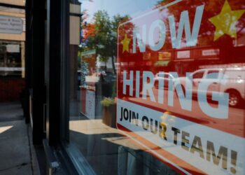 U.S. Manufacturing Stumbles, Private Payrolls Drop Sharply In September