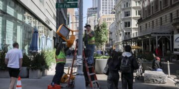 With Jobs Report Missing, U.S. Economists And The Fed Read Between The Lines