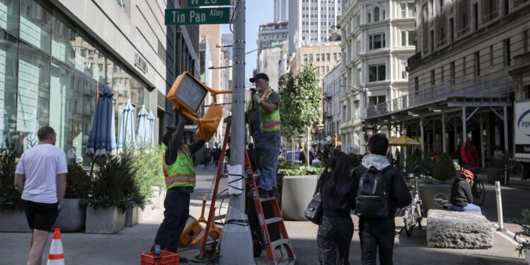 With Jobs Report Missing, U.S. Economists And The Fed Read Between The Lines