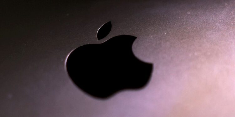 Apple Lays Off Dozens Across Business And Government Sales Divisions