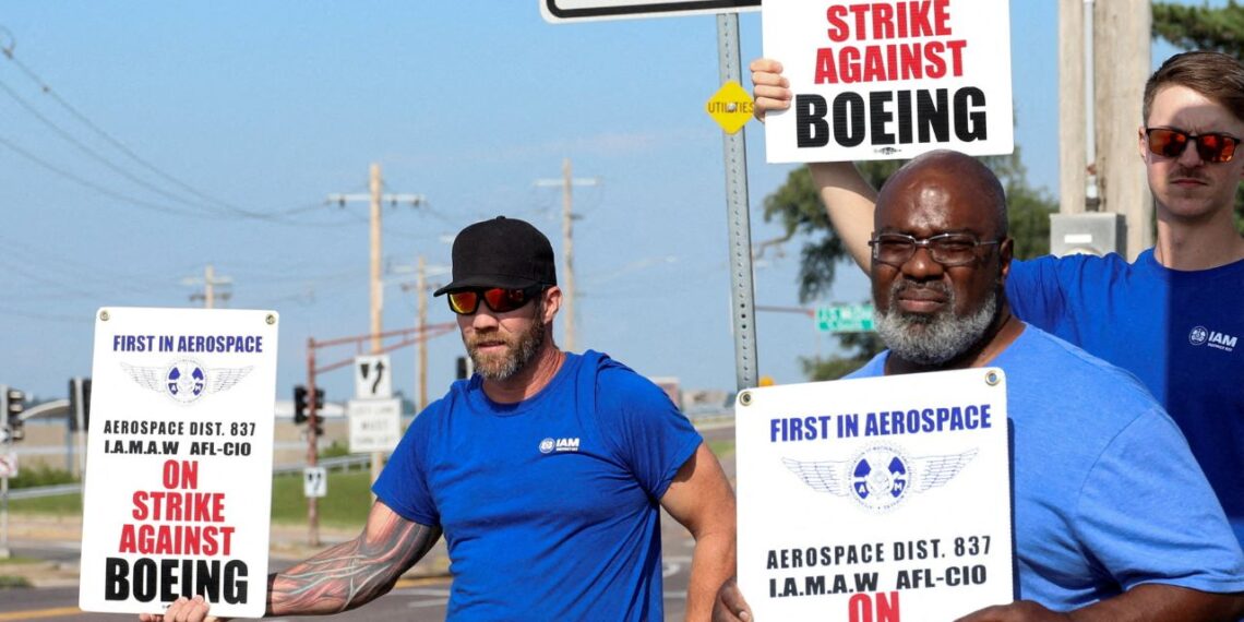 Boeing Union Approves 5-Year Wage Deal, Ending 101-Day Labor Dispute