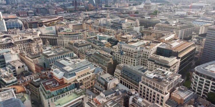 British Firms Freeze Hiring And Investment Ahead Of High-Stakes Budget