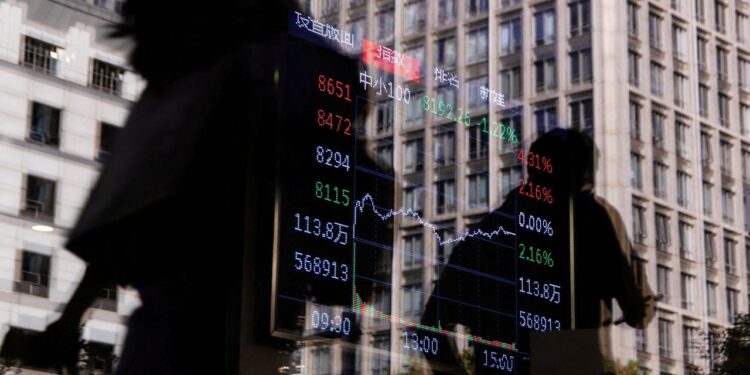 Cooling Equity Inflows Reveal Labor Market Jitters As Investors Reassess AI And Tech