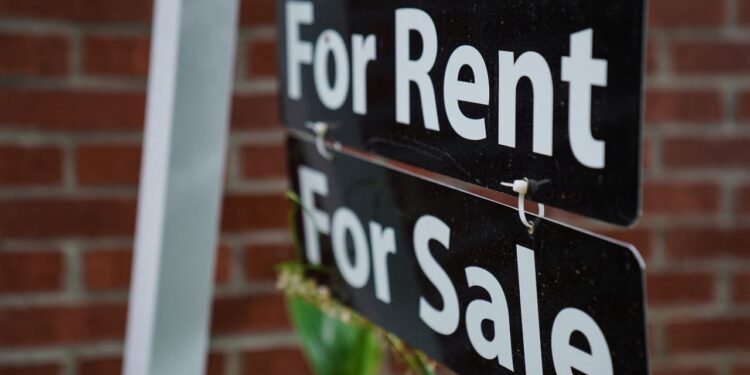 Latest U.S. Labor Dept. Data Shows Rising Jobless Claims, Sluggish Hiring