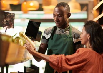 Over Half Of U.S. Retail Workers Now Considering Quitting Over Safety Fears