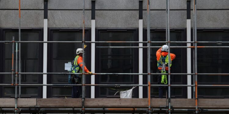 U.K. Approves 4.1% Minimum Wage Increase For 2026