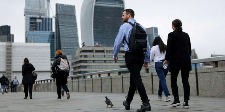 U.K. Businesses Signal Impending AI-Driven Job Cuts