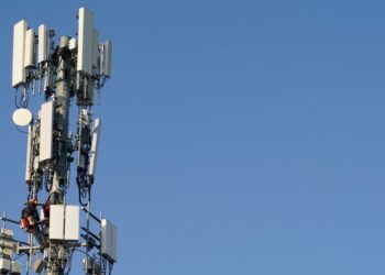 Verizon To Cut 15,000 U.S. Jobs in Largest Layoffs In Company History