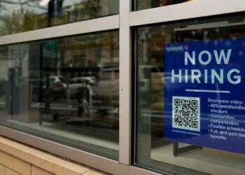 ‘No Hire, No Fire’ Economy Keeps U.S. Layoffs Low, But Job Opportunities Lag