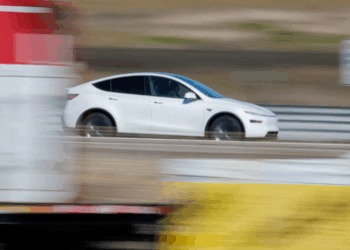 AI To Be Minimal Part Of The Future Of Work In The Automotive Industry, Gartner Predicts