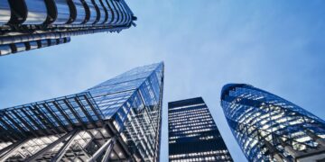 Banks Push CRE Lending Up 85% Even As Delinquencies, Looming Maturities Add Stress