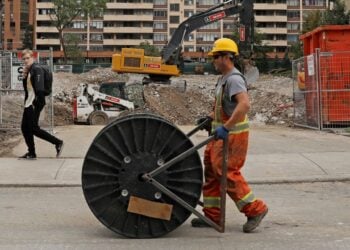 Canada’s Unemployment Falls To 16-Month Low As Part-Time Jobs Surge