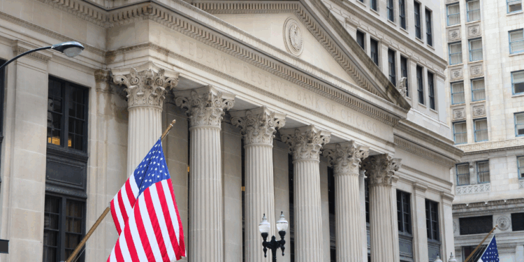 Federal Workforce Shrinks to Lowest Level Since 2014 as Job Cuts Mount