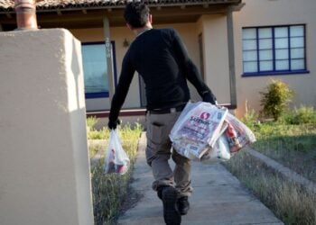 Instacart Lawsuit Over NYC Pay, Tipping Laws Fuels Gig Worker Rights Debate