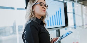 JLL Shares 5 Commercial Real Estate Trends That Will Define 2026 &mdash; And How Leaders Should Prepare