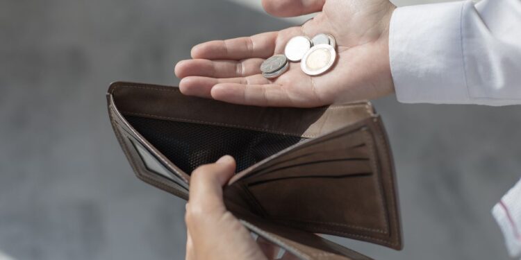 Minimum Wage Hikes Across 20 States Set To Reshape U.S. Pay Standards In 2026