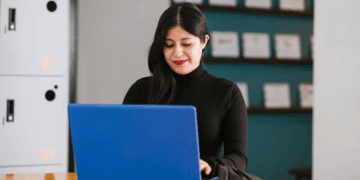 Spanish Skills Drive Higher Pay And Career Growth In U.S. Workplaces