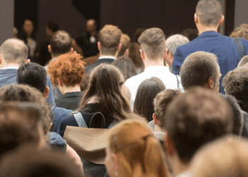 U.S. Jobless Claims Fall to 224,000, Signaling Labor Market Stability in December