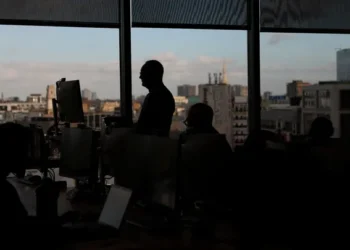 Gen Z Fears AI’s Impact More Than Boomers, Randstad Data Shows